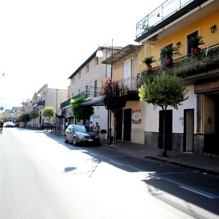 Giulia'S House Apartments Sant'Antonio Abate Exterior photo